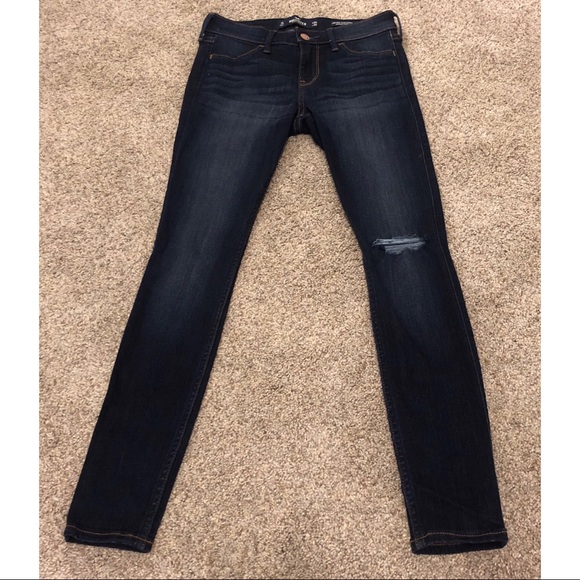 NWOT!! Dark Wash Skinny Jeans - Size 25 - Picture 2 of 8